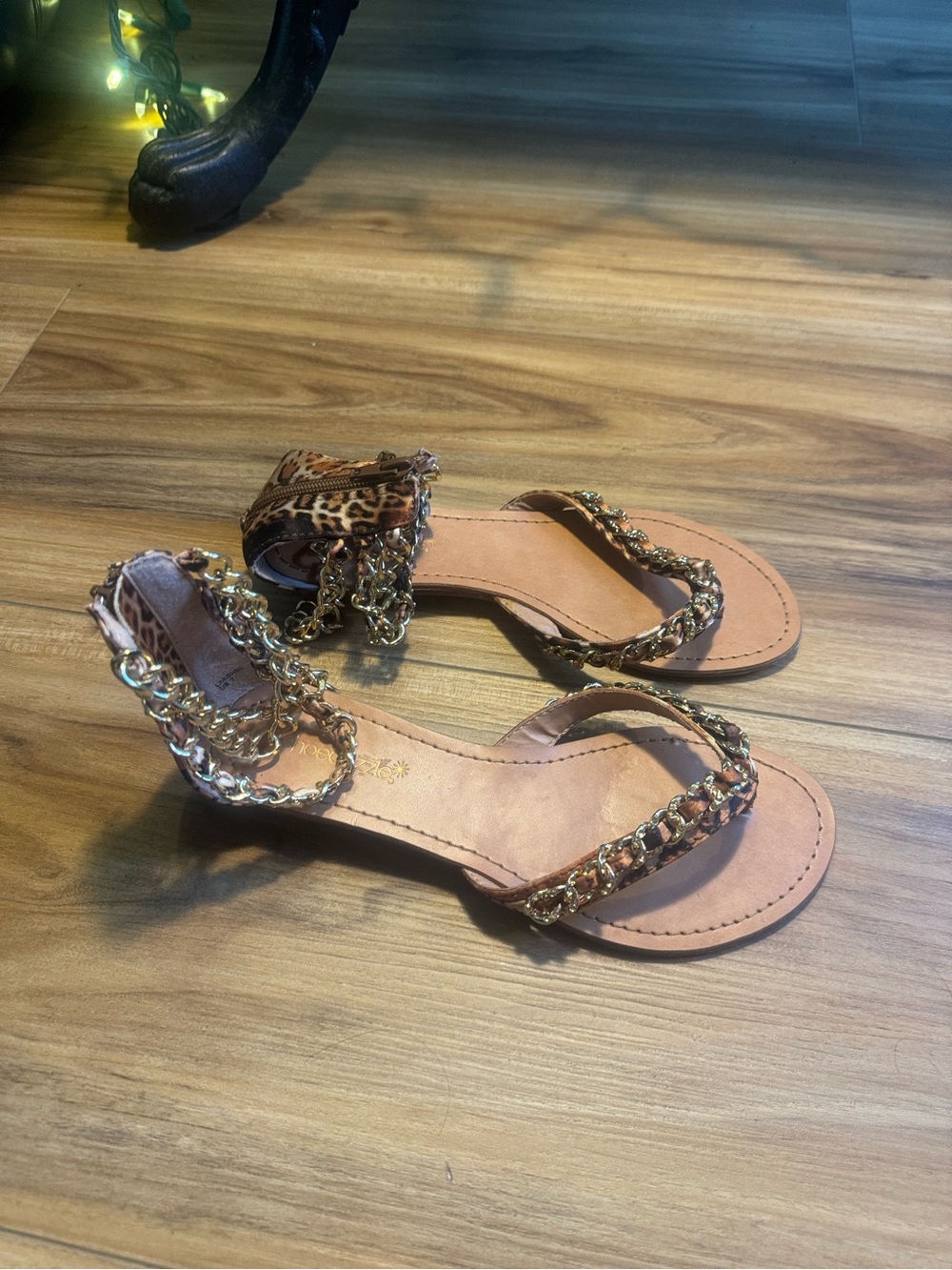 Shoe Dazzle Tan/Brown Sandals with Leopard Ankle Strap & Gold Chains